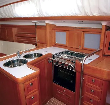 Boat In Bådhotel *