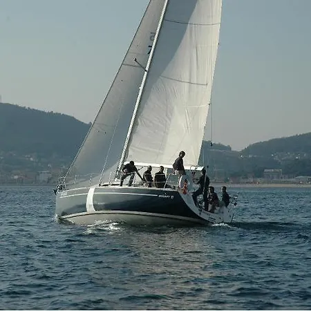 Boat In Bateau-hôtel